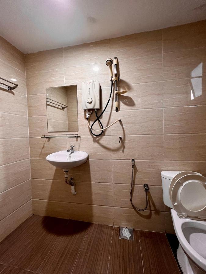 Homestay 55 Джохор-Бару Экстерьер фото